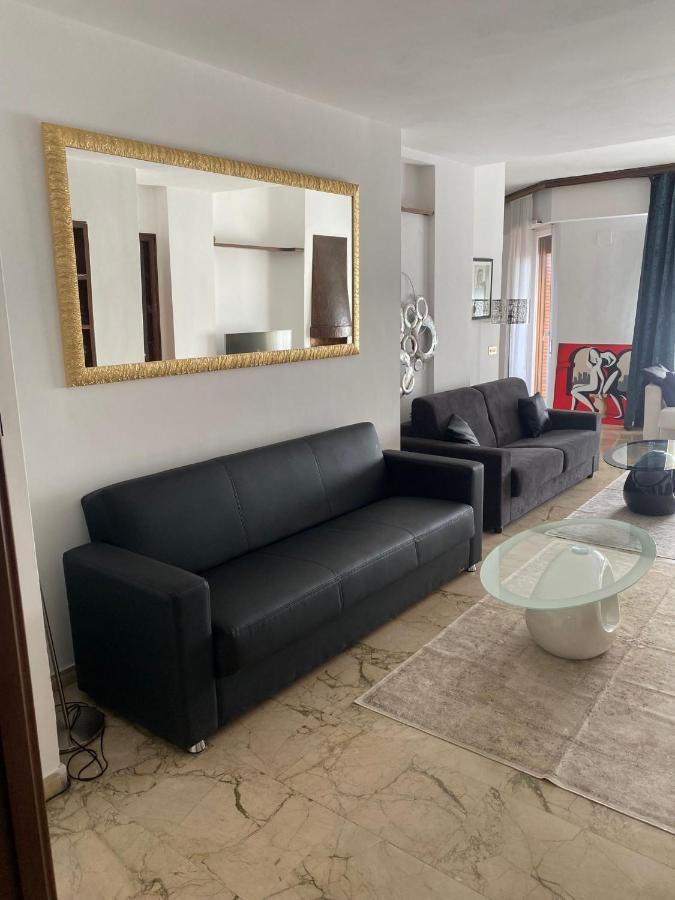 Eur Centro Lux Apartment Con Camino ローマ エクステリア 写真